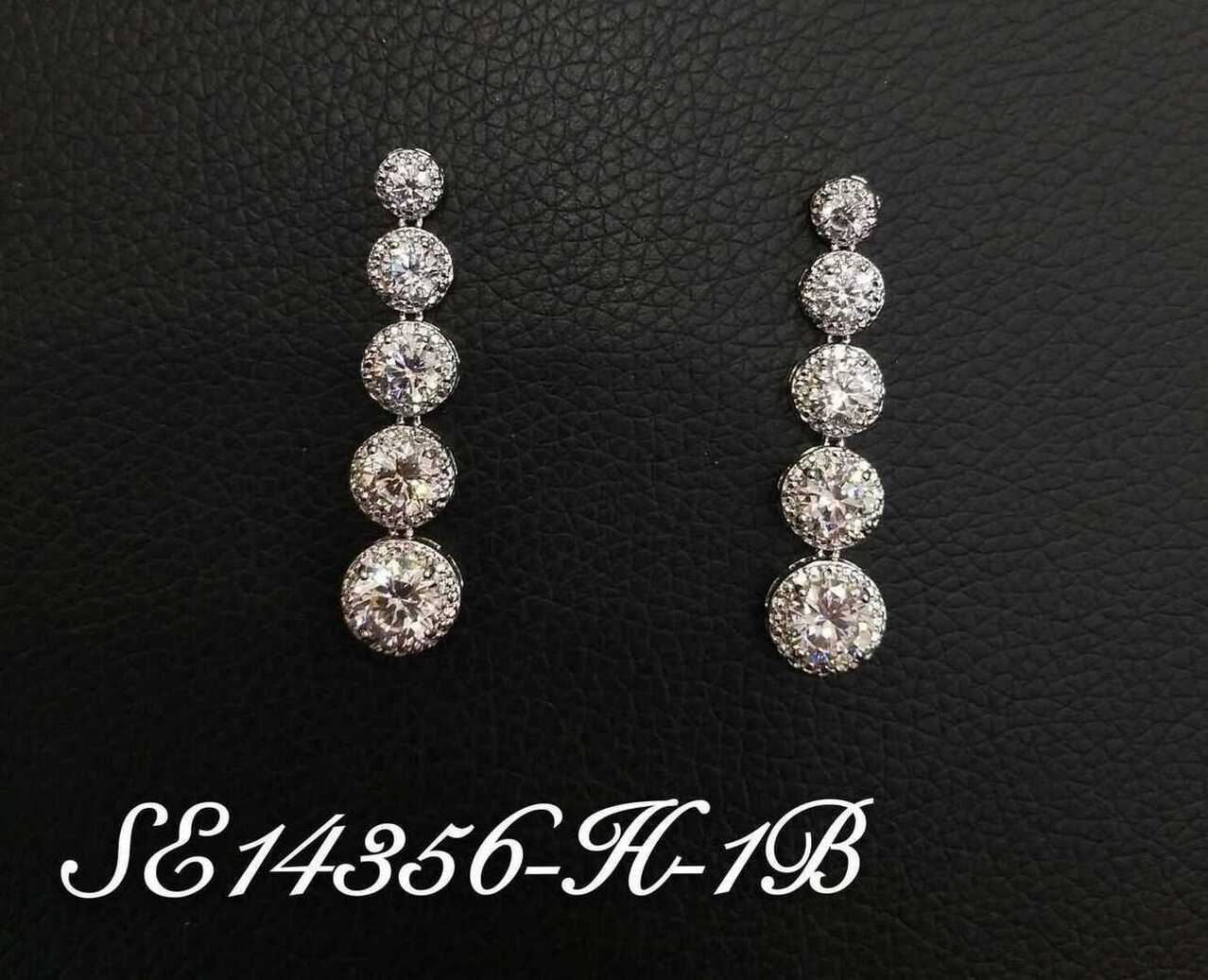 Necklace SE14356-H-1B