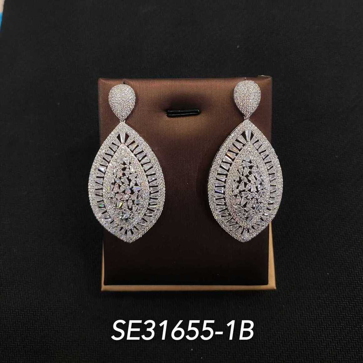 Necklace SE31655-1B