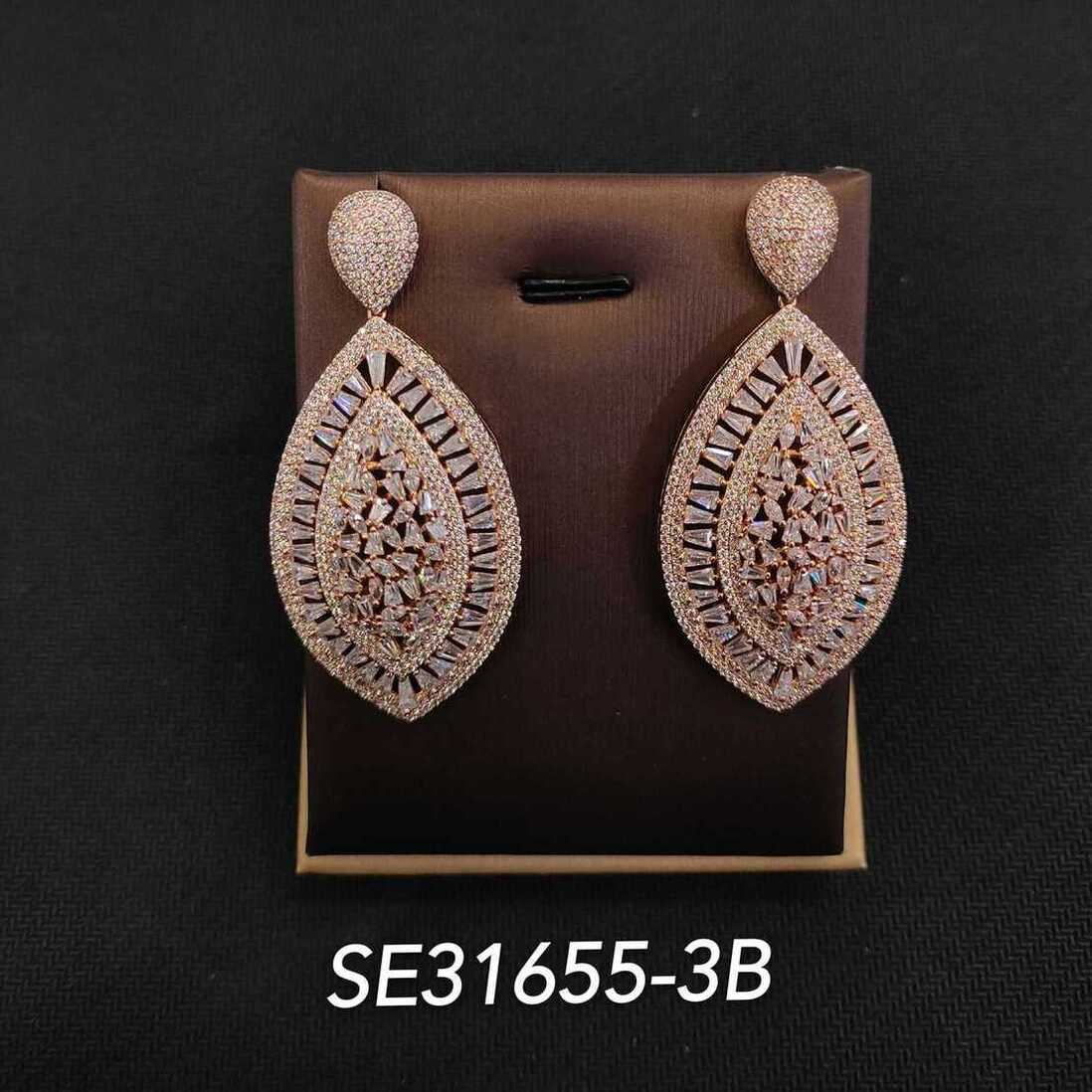Necklace SE31655-3B