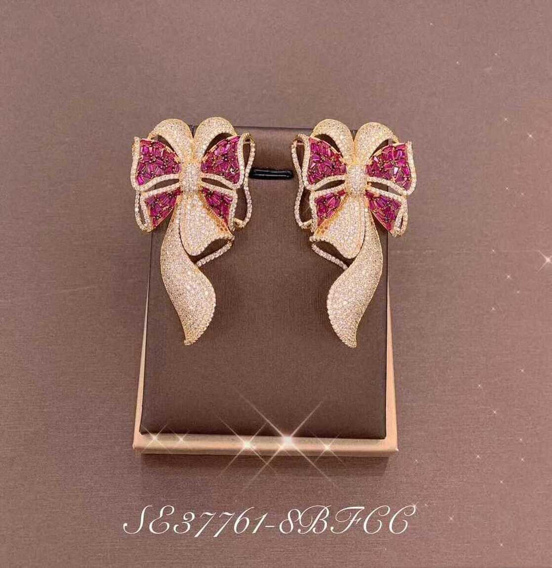 Necklace SE37761-8BRED