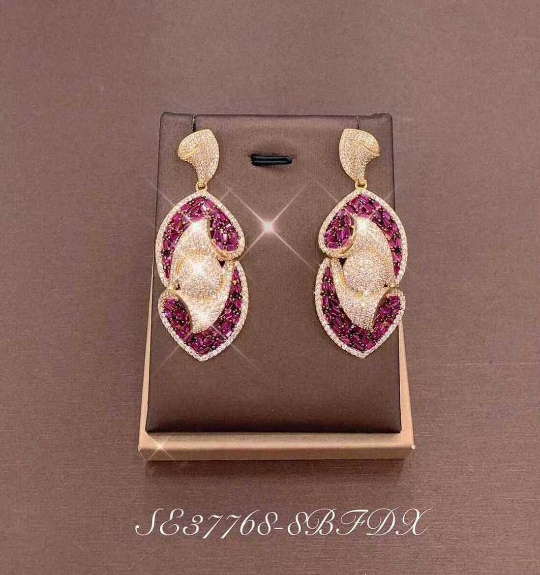 Necklace SE37768-8BRED