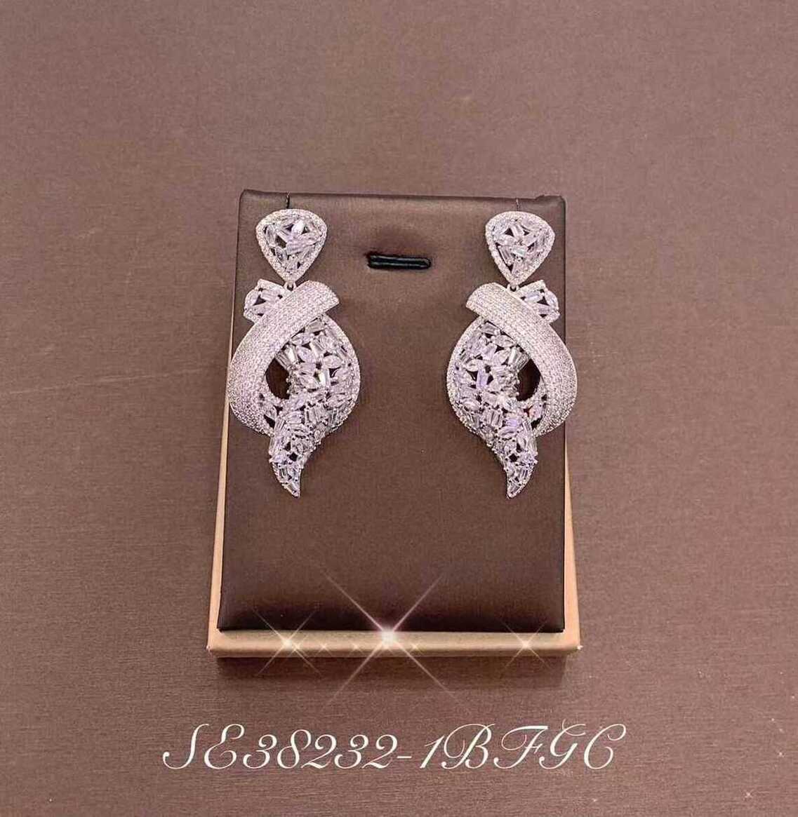 Necklace SE38232-1B
