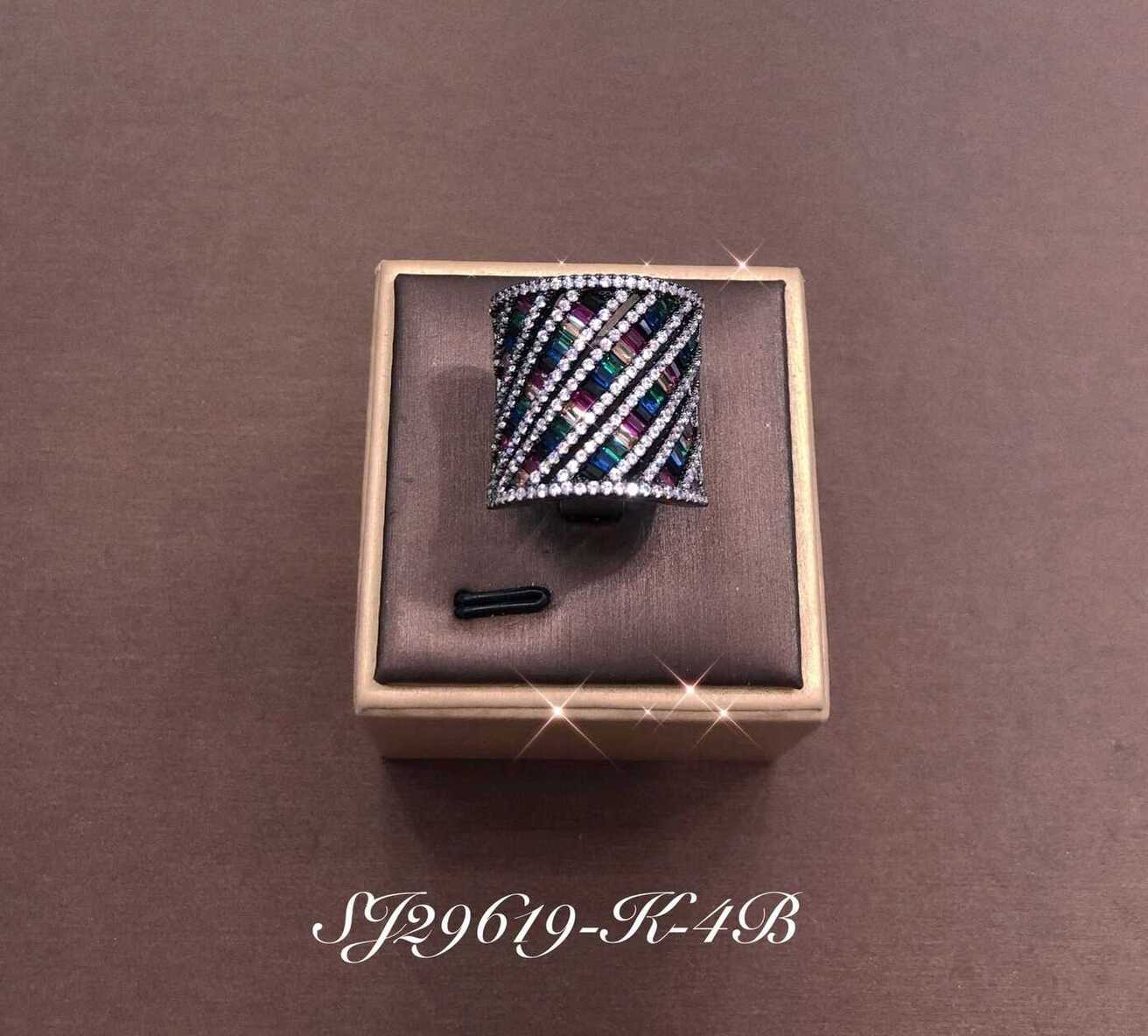 Necklace SJ29619-K-4BCLR