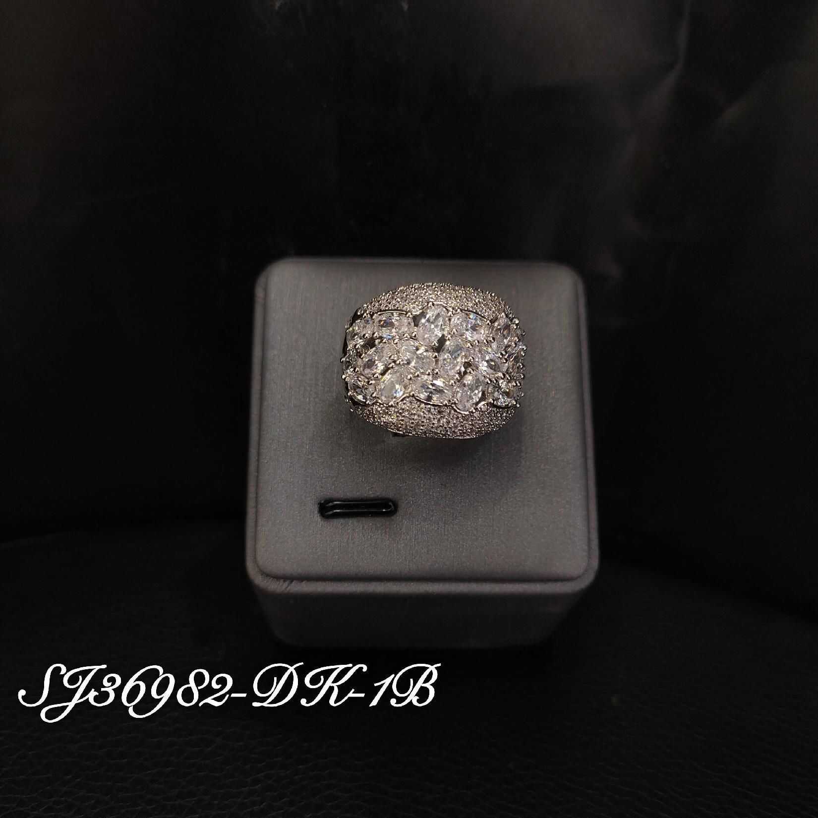 Necklace SJ36982-DK-1B
