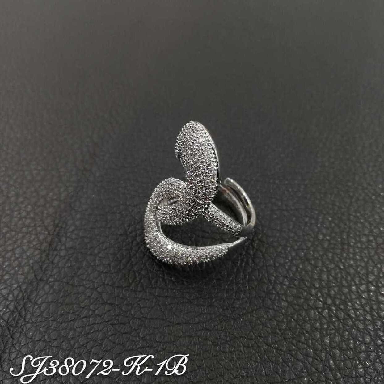 Necklace SJ38072-K-1B