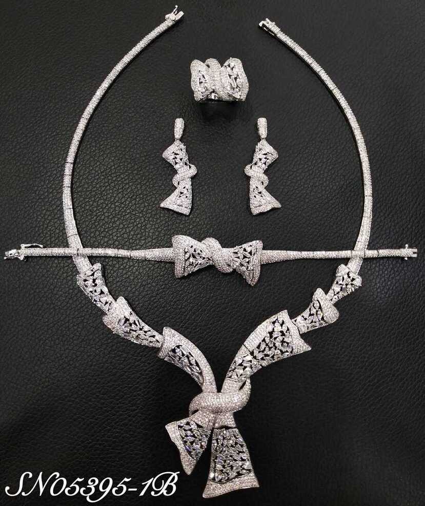 Necklace SN05385-1B