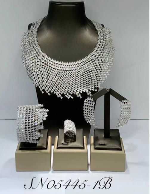 Necklace SN05445-4B