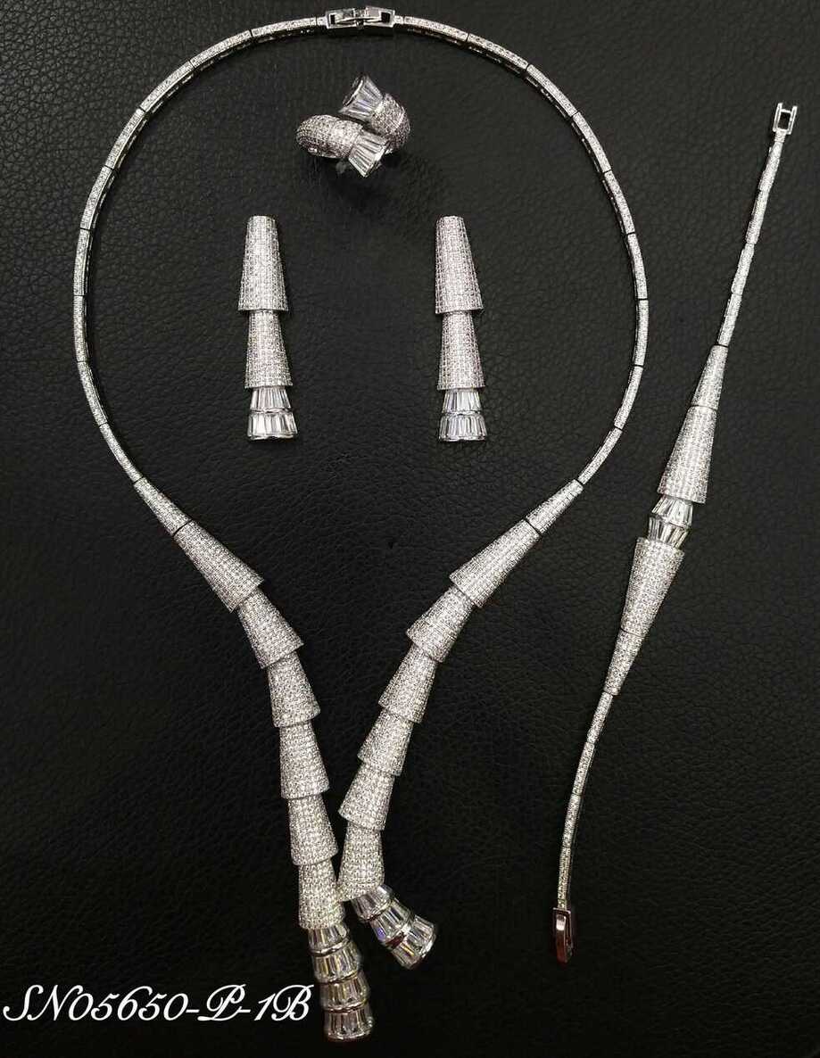 Necklace SN05650-P-11B
