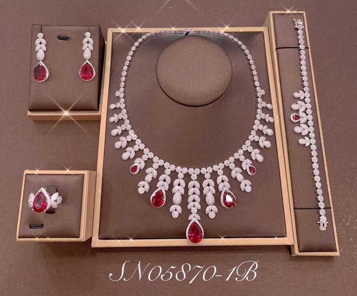 Necklace SN05870-1BRED