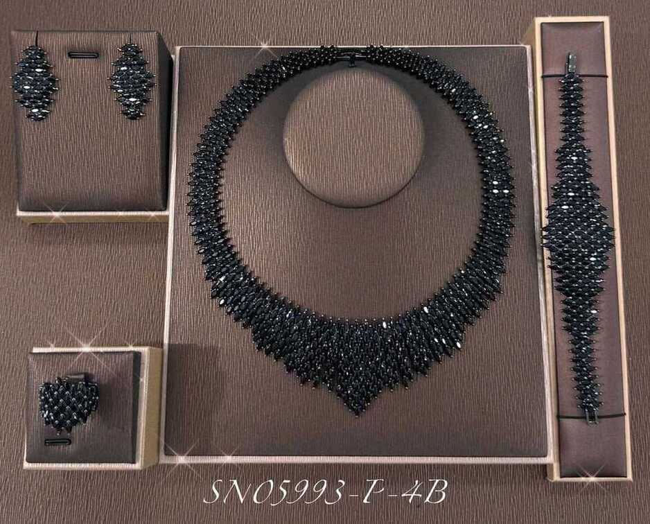 Necklace SN05993-P-4B