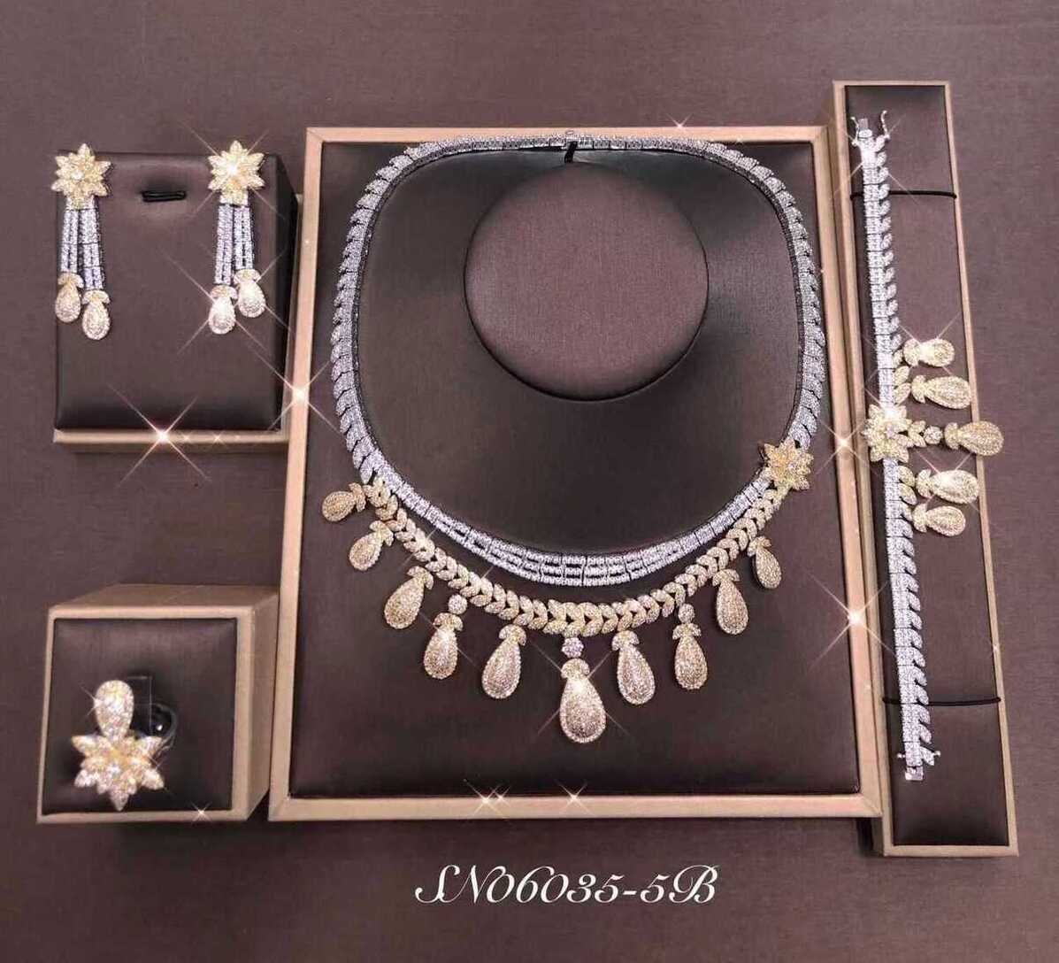 Necklace SN06035-5B