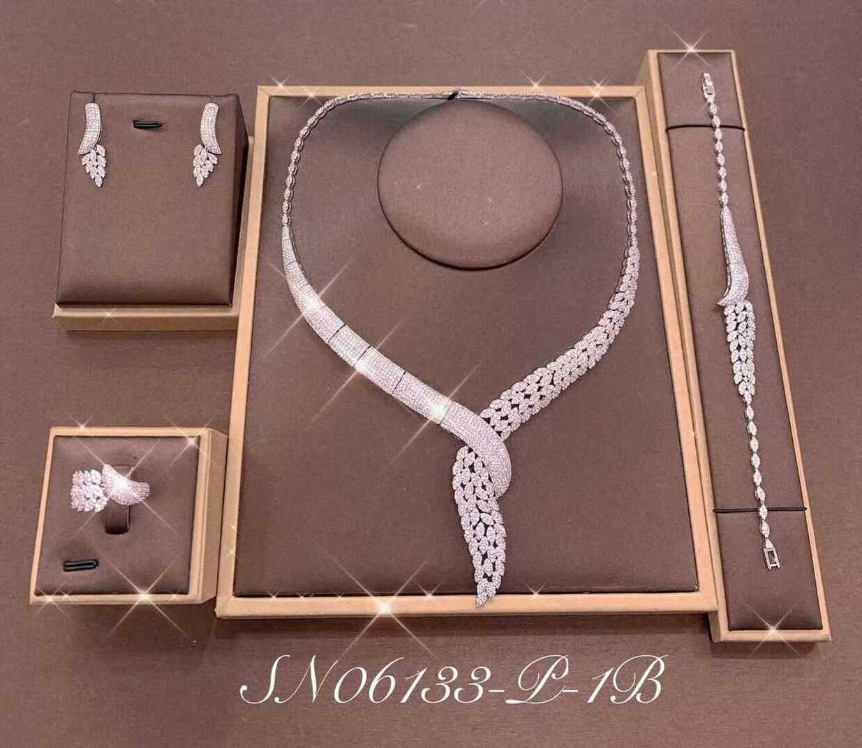 Necklace SN06133-P-1B