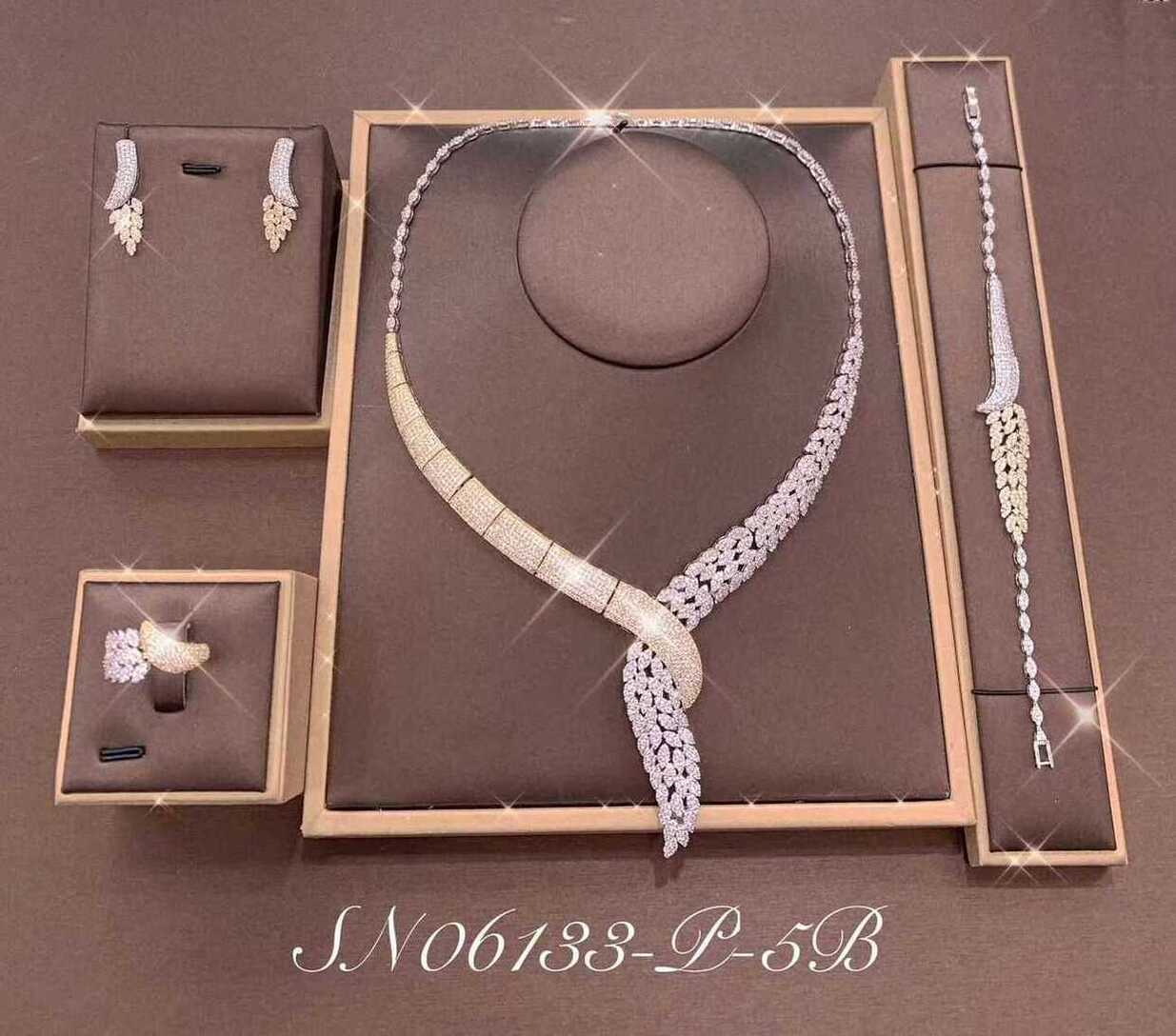 Necklace SN06133-P-5B