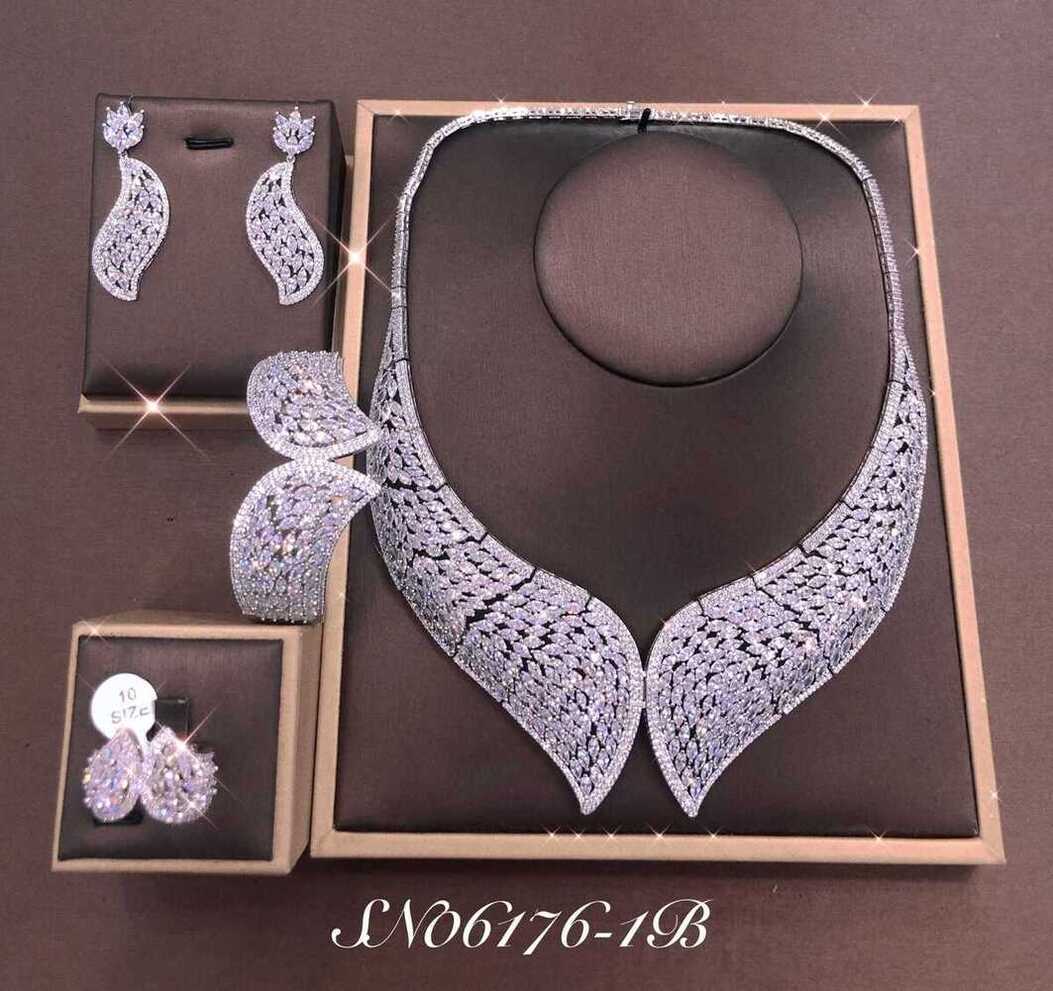 Necklace SN06176-1B