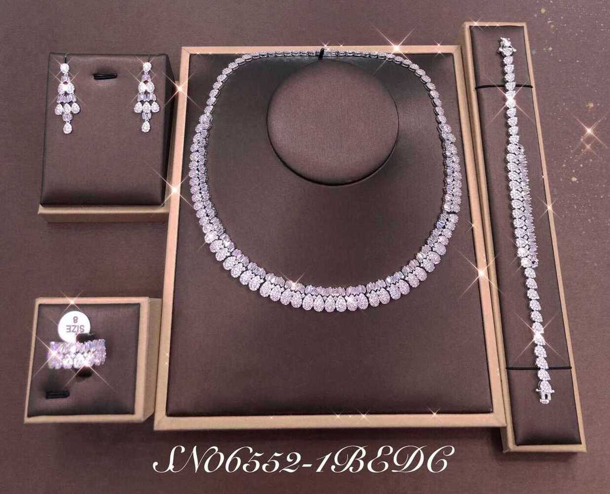 Necklace SN06552-1B