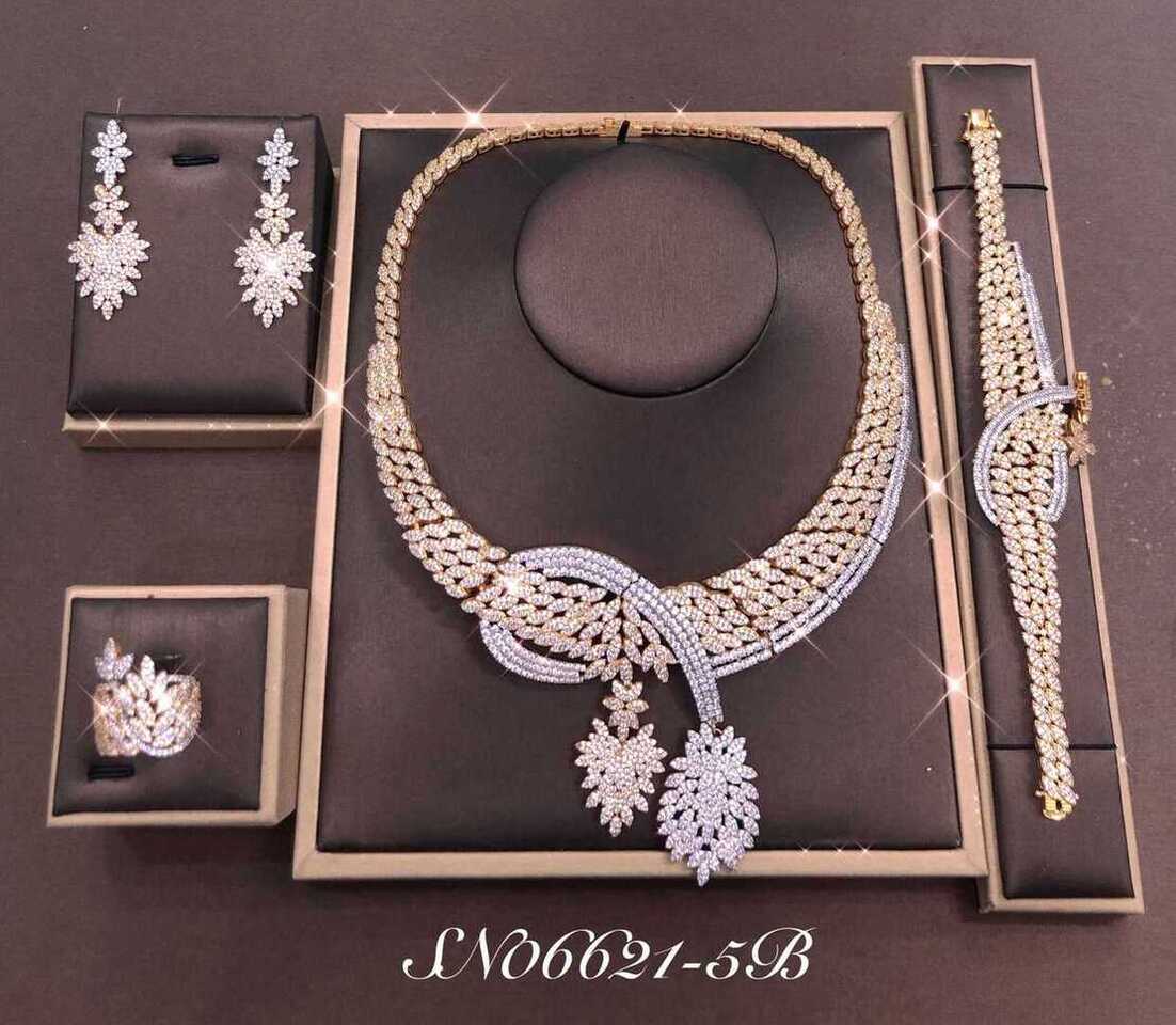 Necklace SN06621-5B