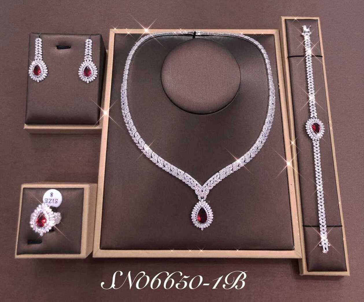 Necklace SN06650-1BRED