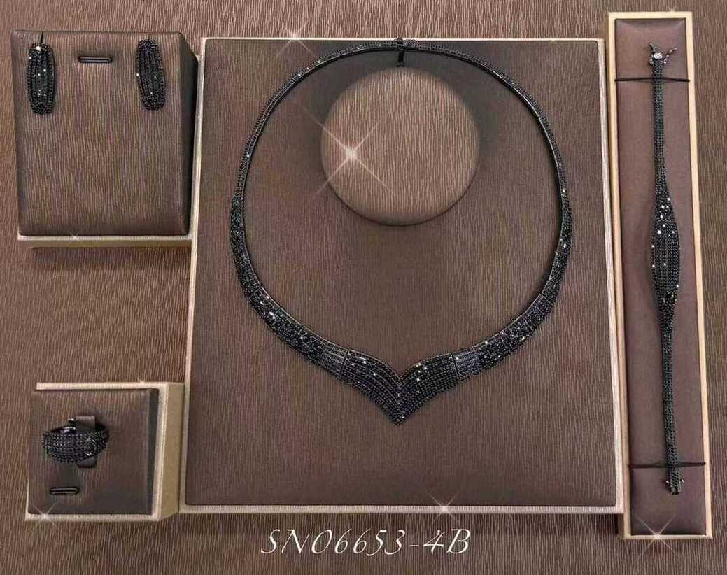 Necklace SN06653-4B