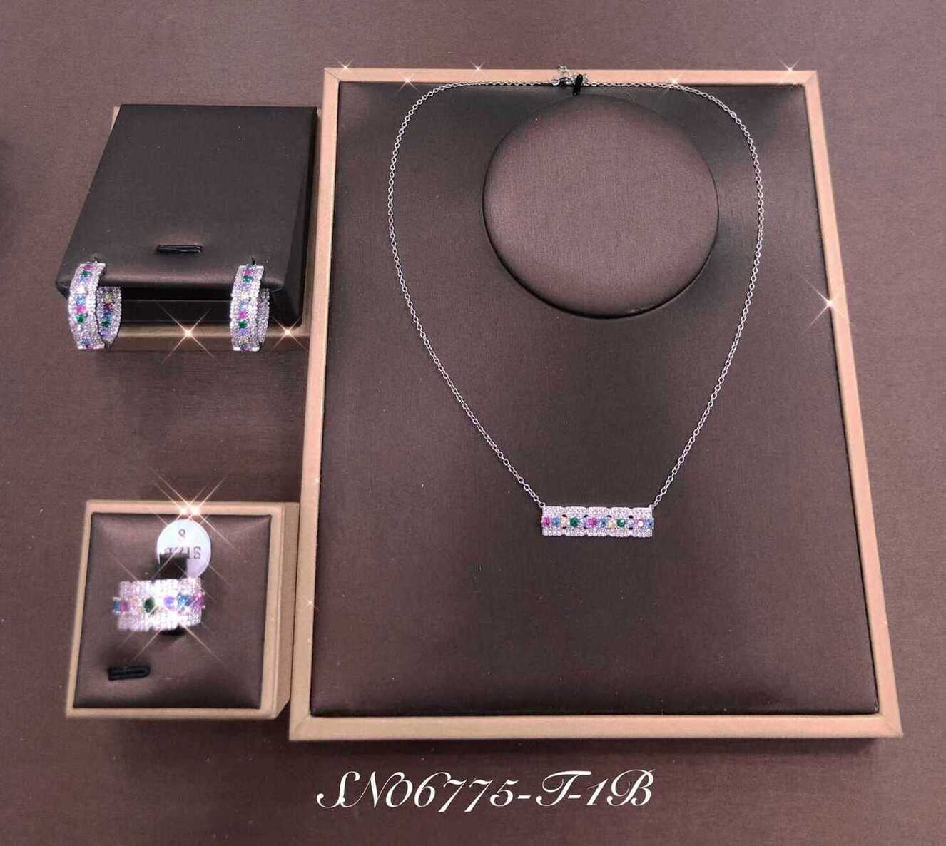 Necklace SN06775-T-1BBULE