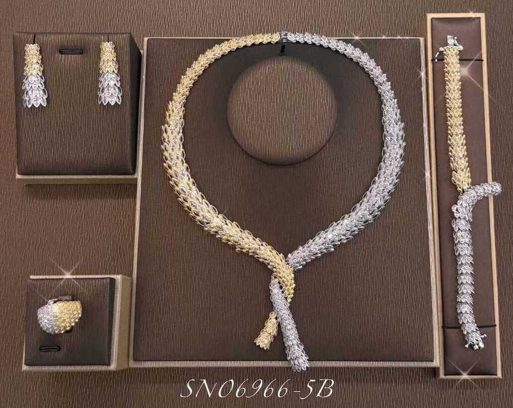 Necklace SN06966-5B