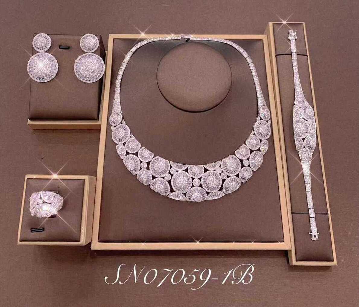 Necklace SN07059-1B