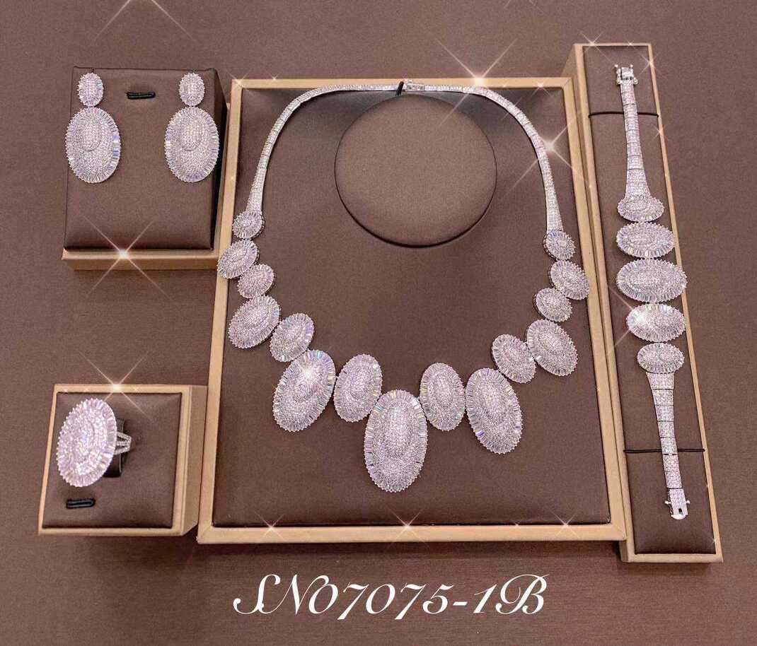 Necklace SN07075-1B