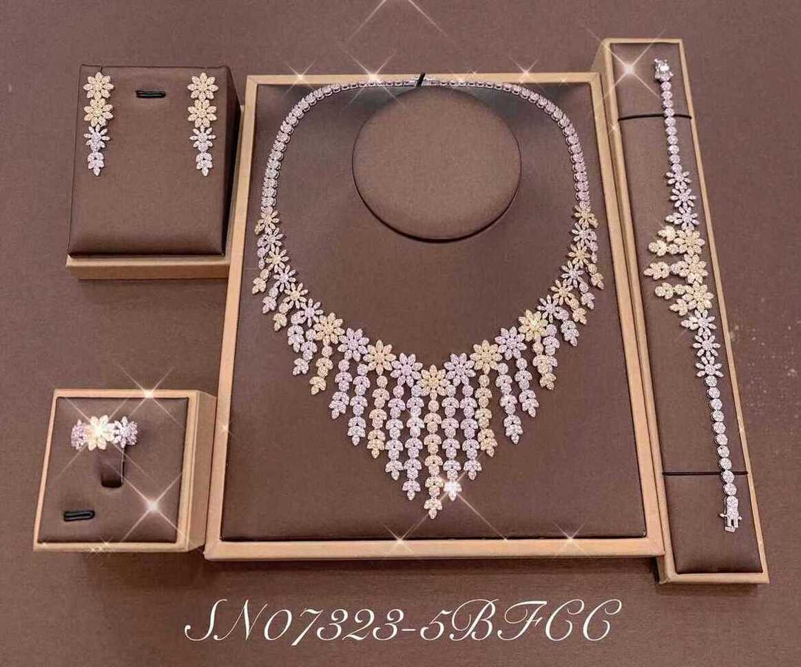 Necklace SN07323-5B