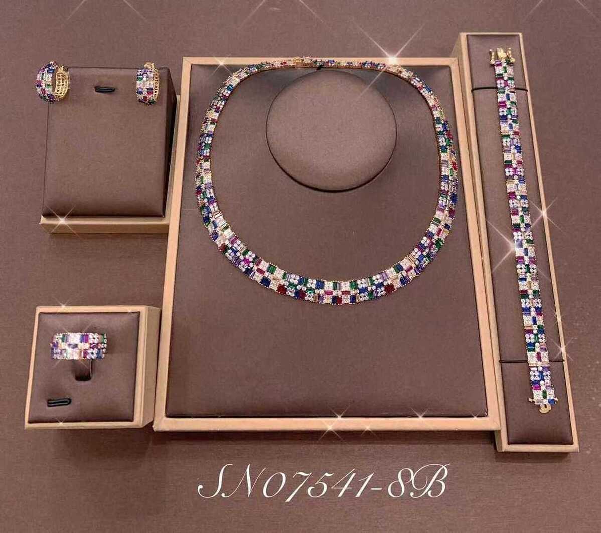 Necklace SN07541-8B