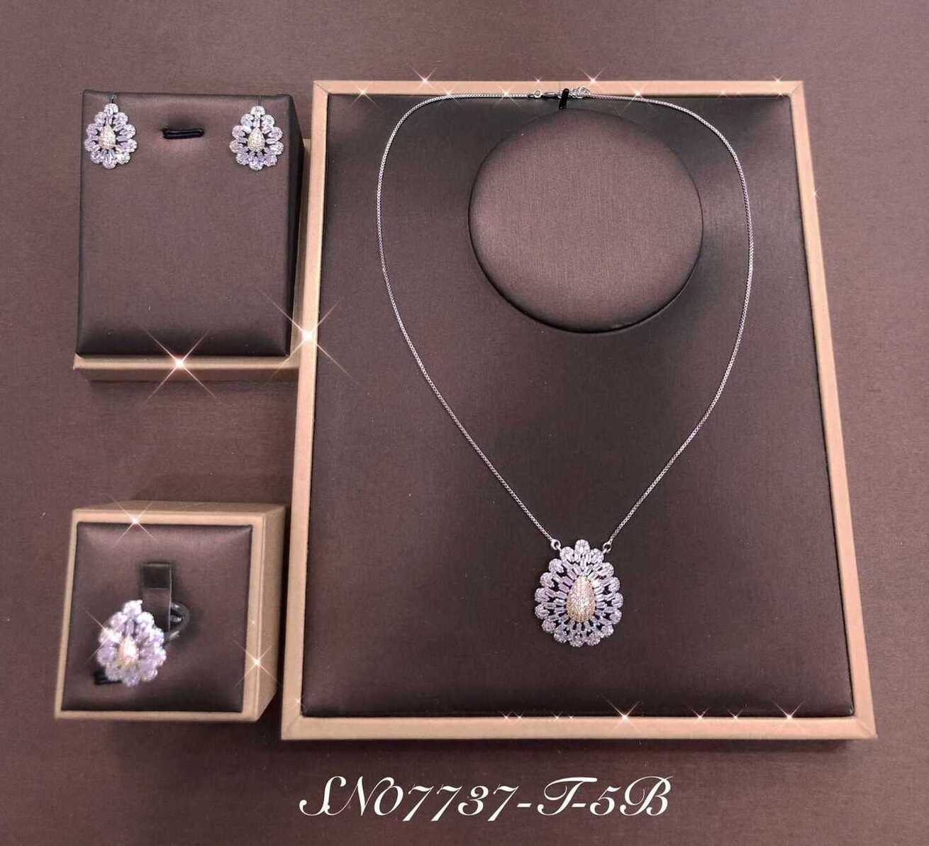 Necklace SN07737-T-5B