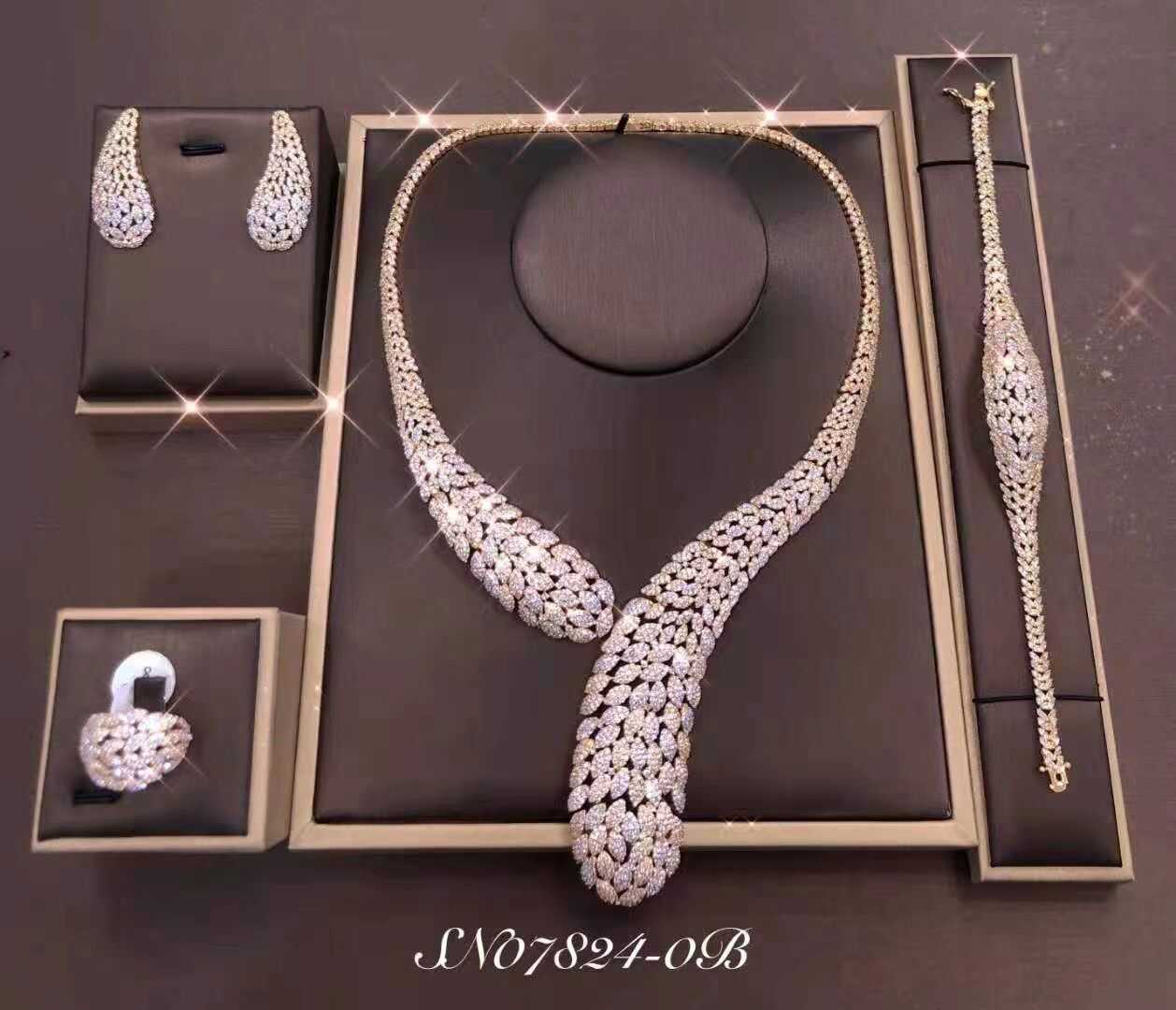Necklace SN07824-0B