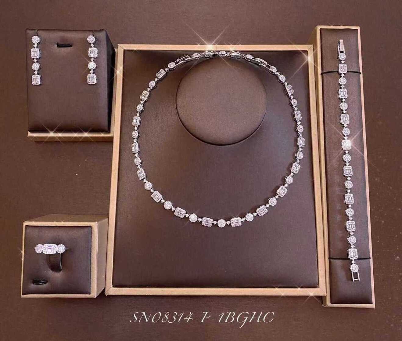 Necklace SN08314-P-1B