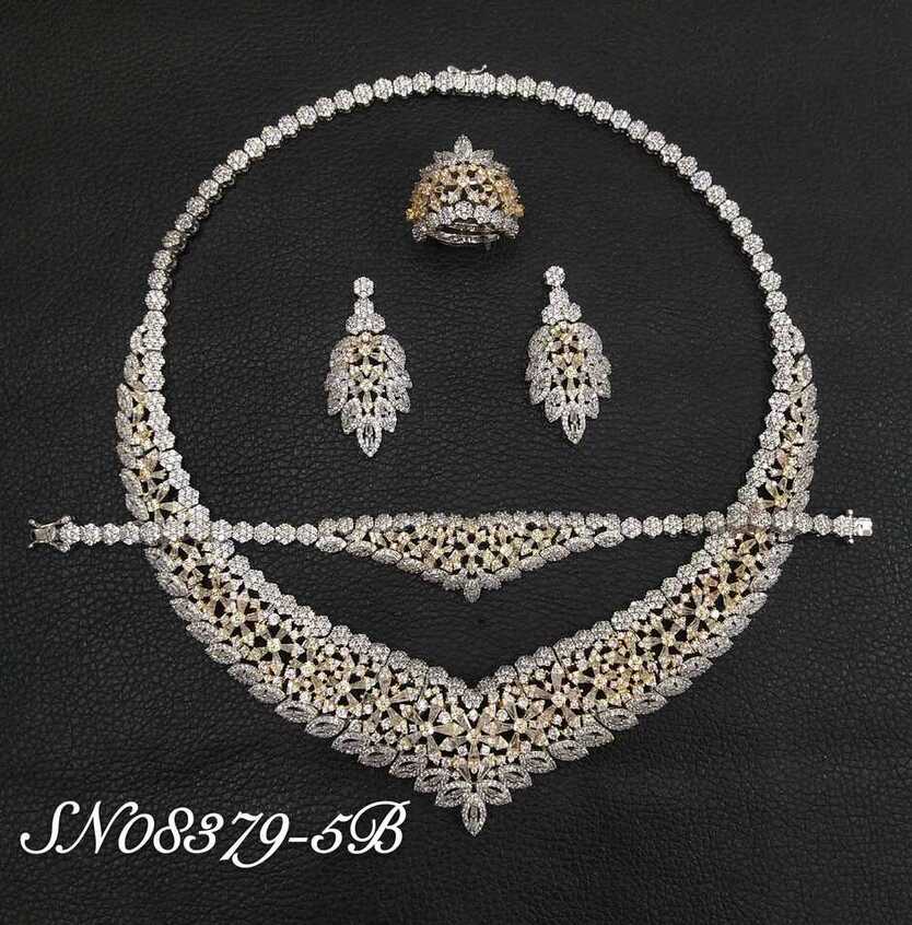 Necklace SN08379-5B