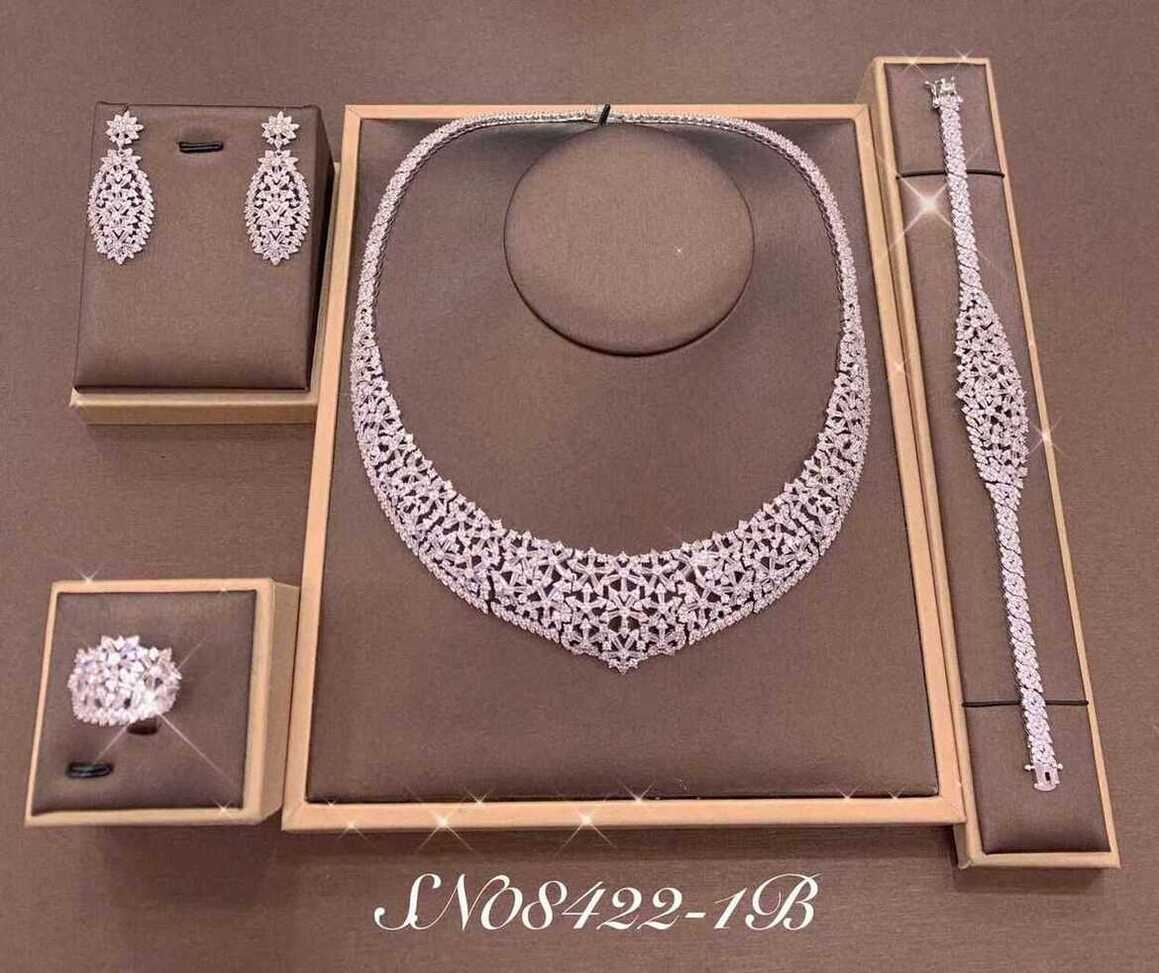 Necklace SN08422-1B