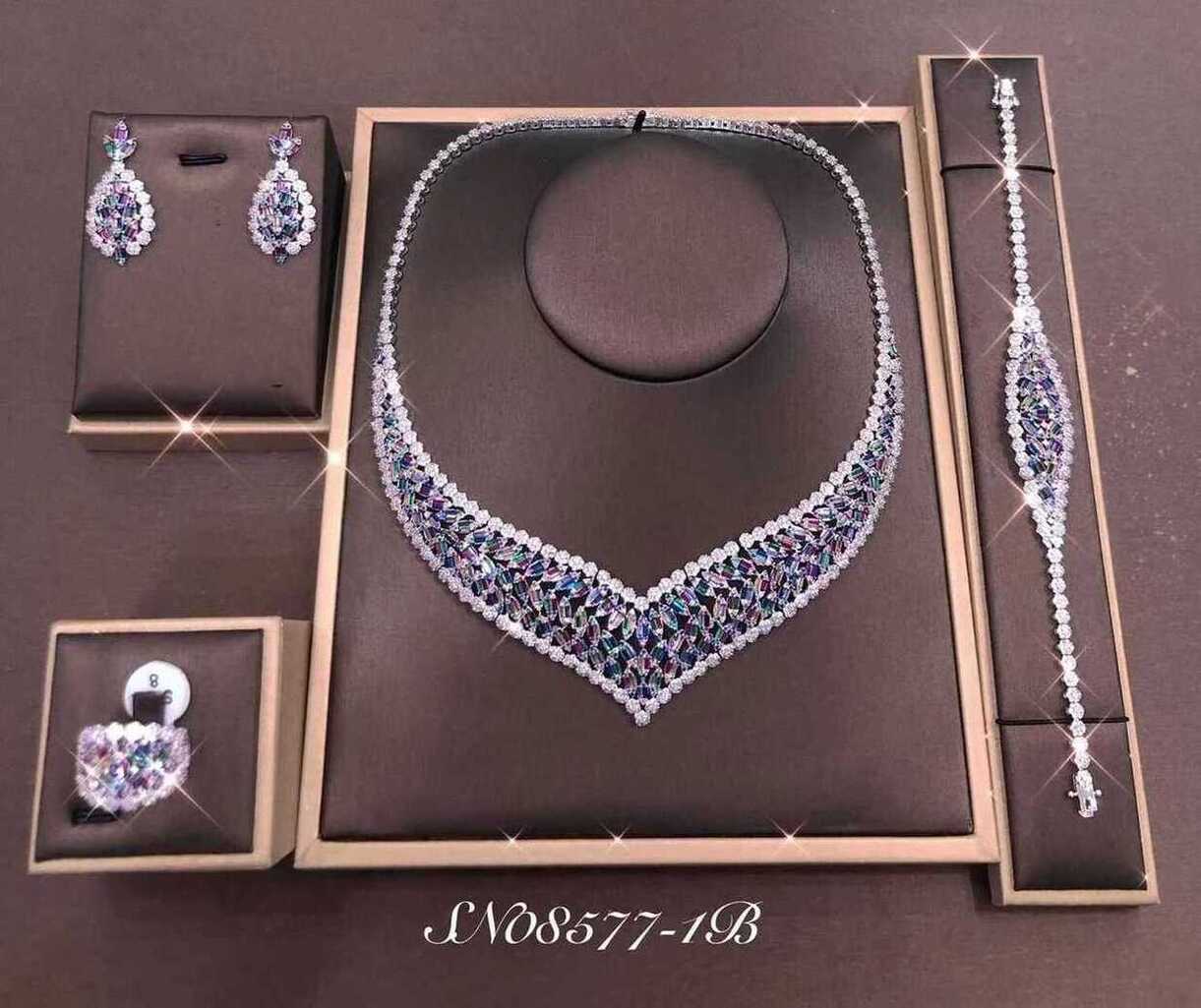 Necklace SN08577-1BCLR