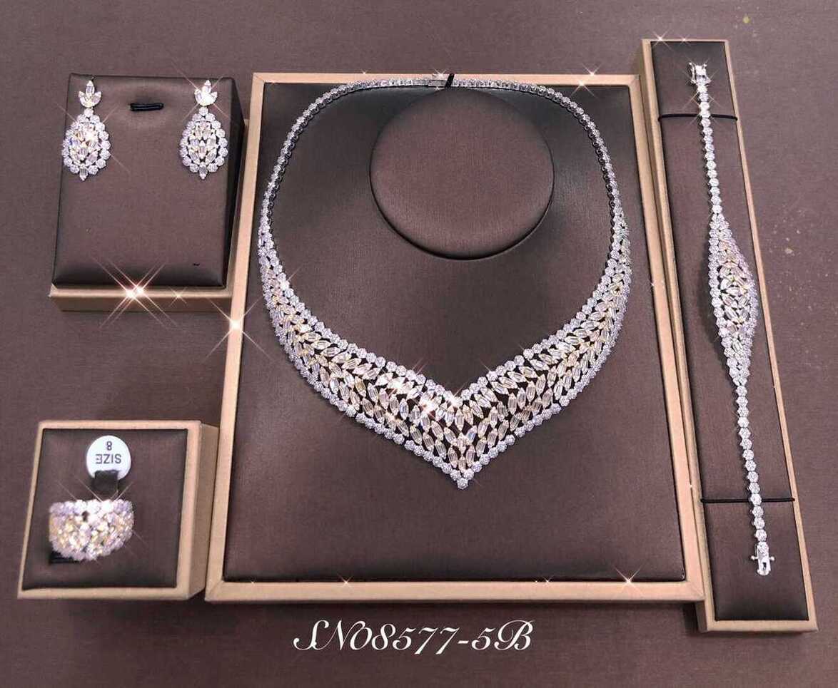 Necklace SN08577-5B