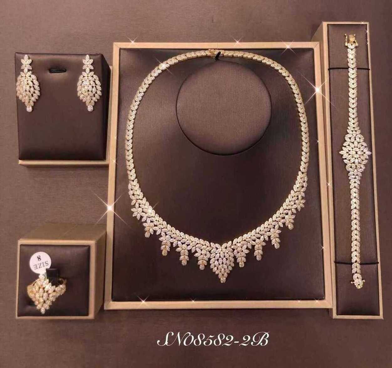 Necklace SN08582-2B