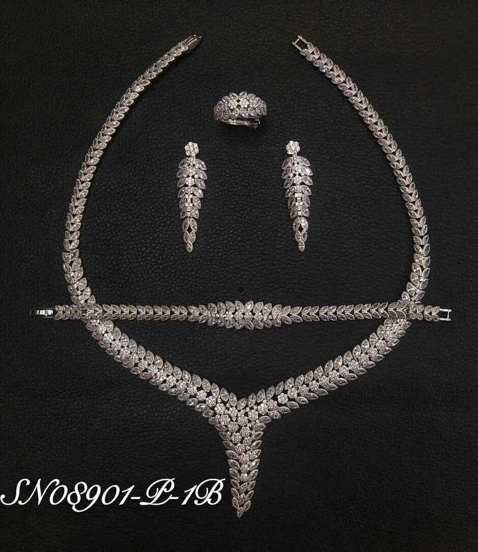 Necklace SN08901-P-1B