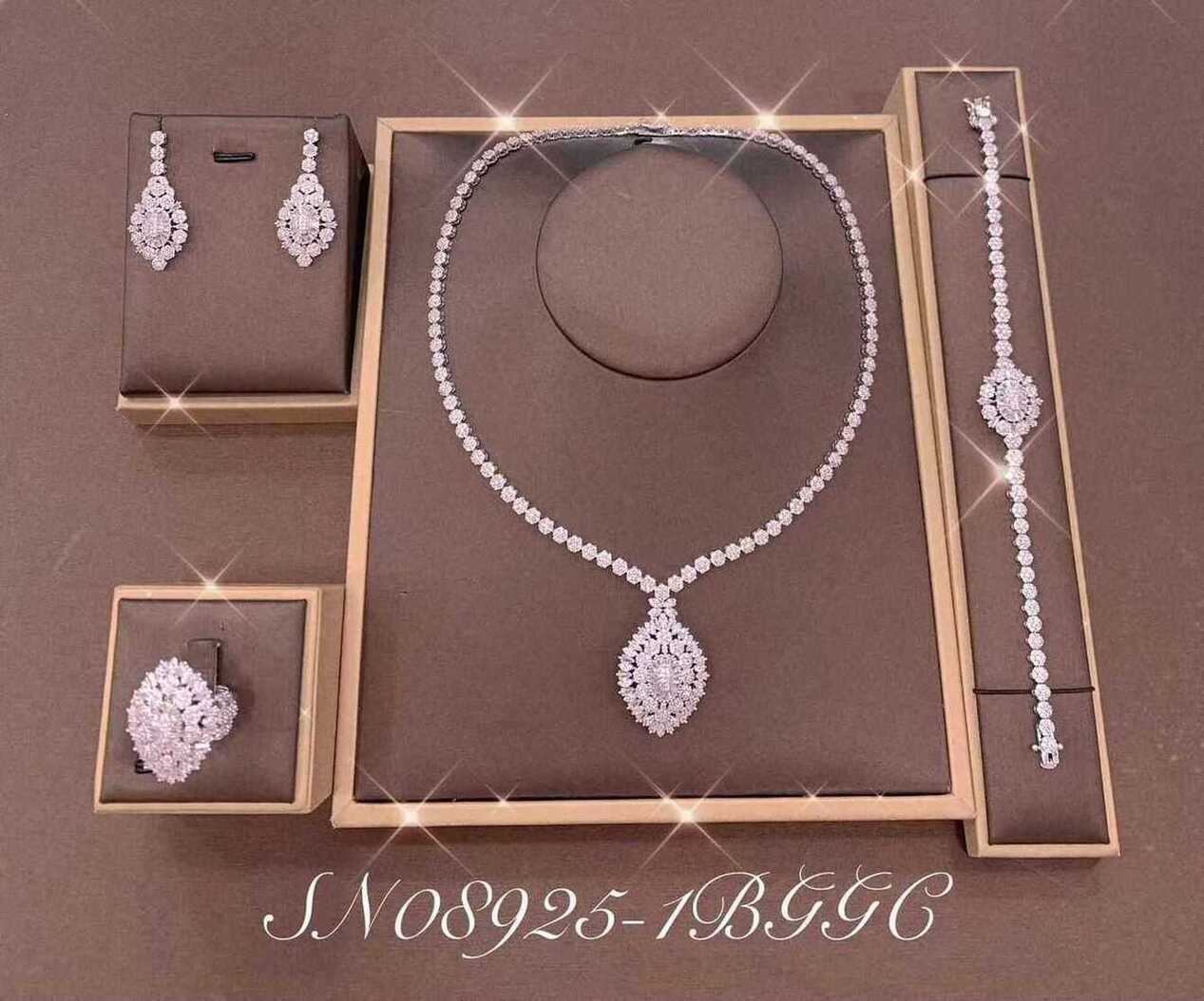 Necklace SN08925-2B