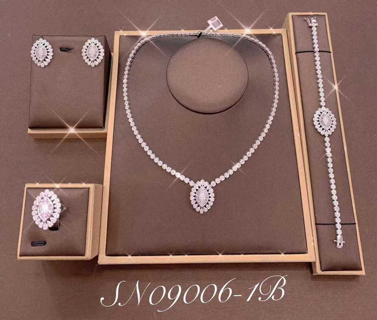 Necklace SN09006-1B