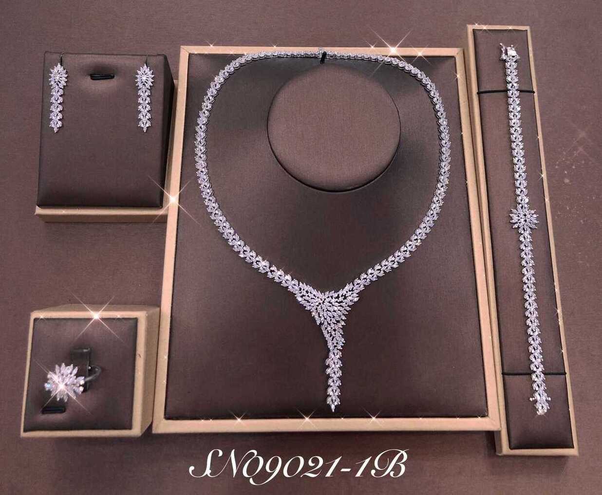 Necklace SN09021-1B