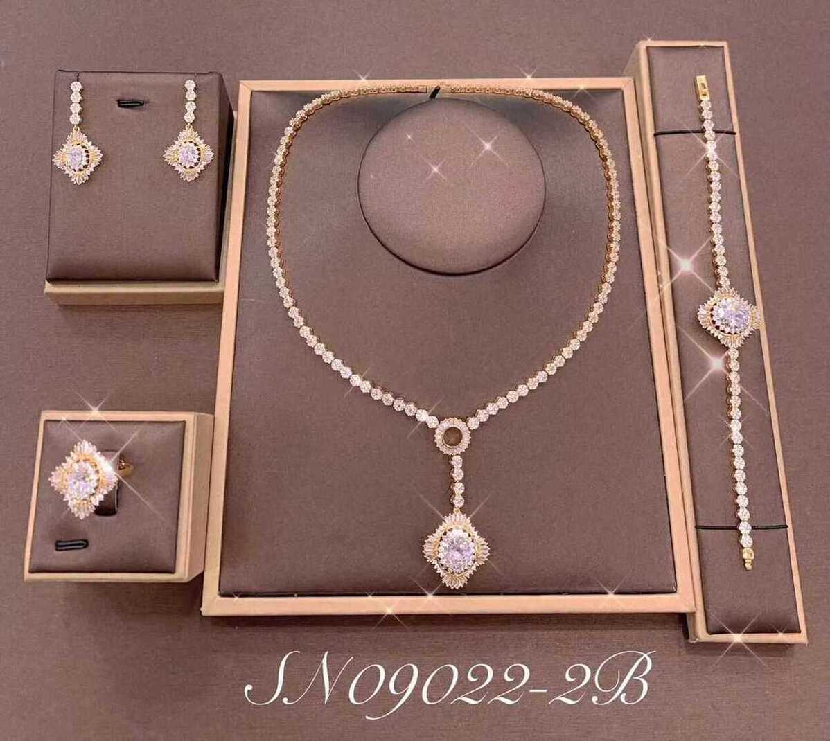 Necklace SN09022-2B