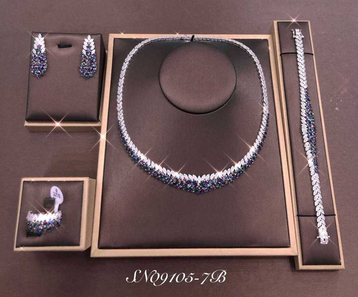 Necklace SN09105-7B