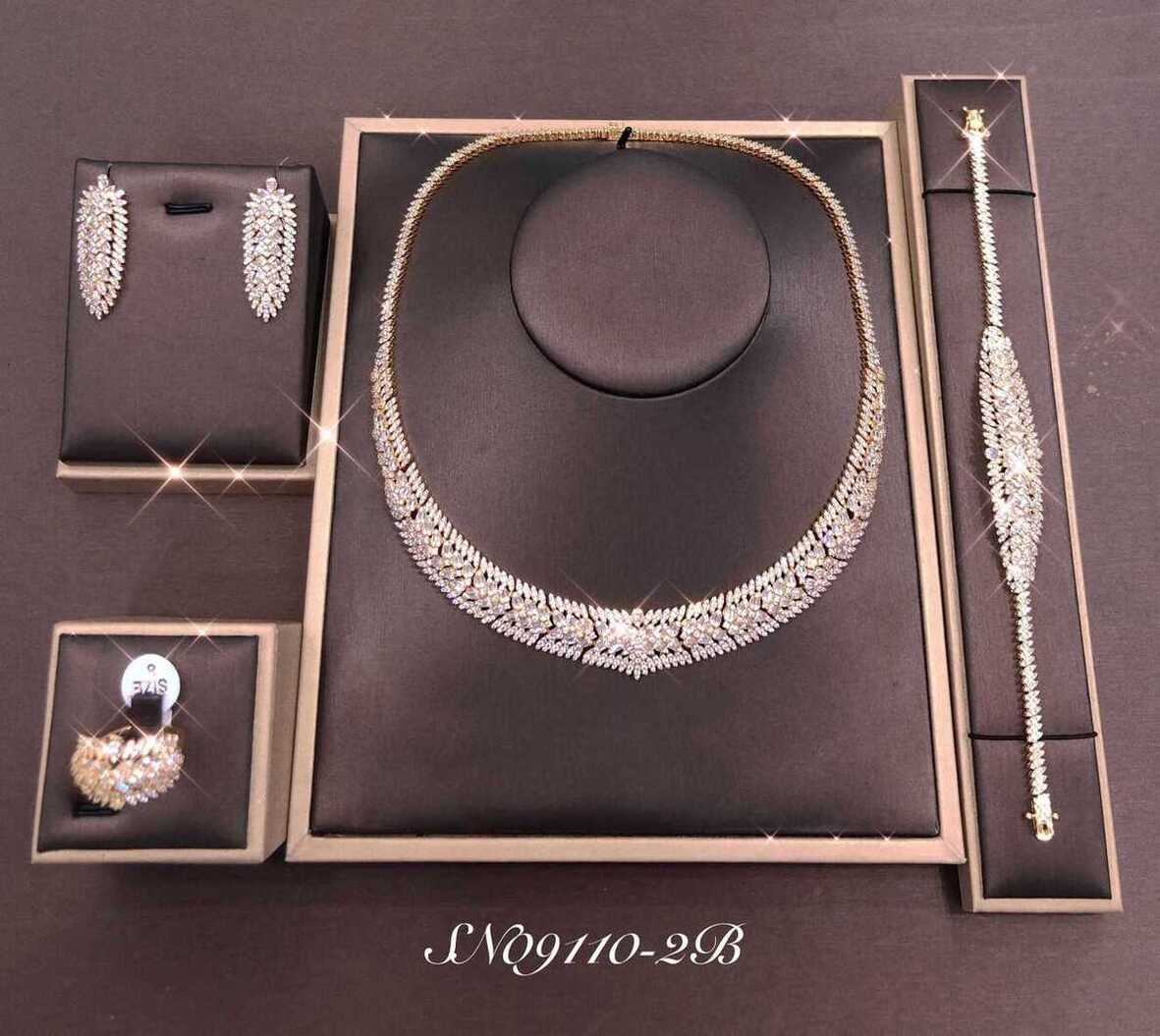 Necklace SN09110-2B