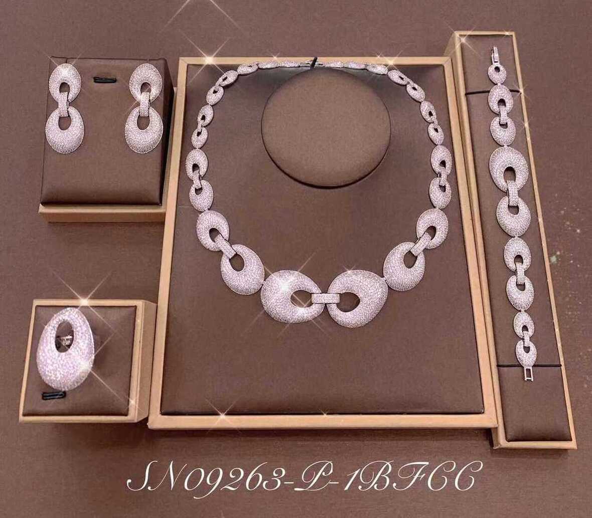Necklace SN09263-P-1B