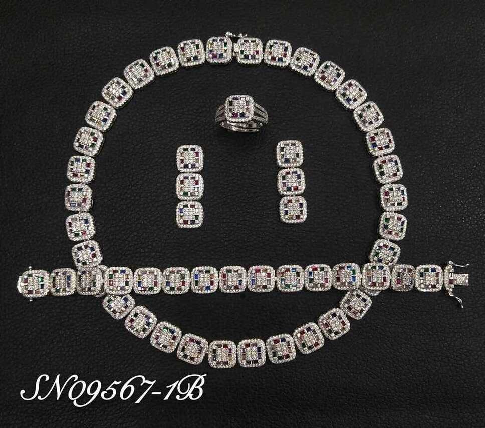 Necklace SN09567-4B