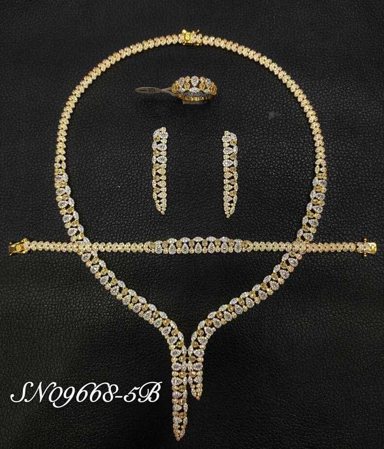 Necklace SN09668-5B