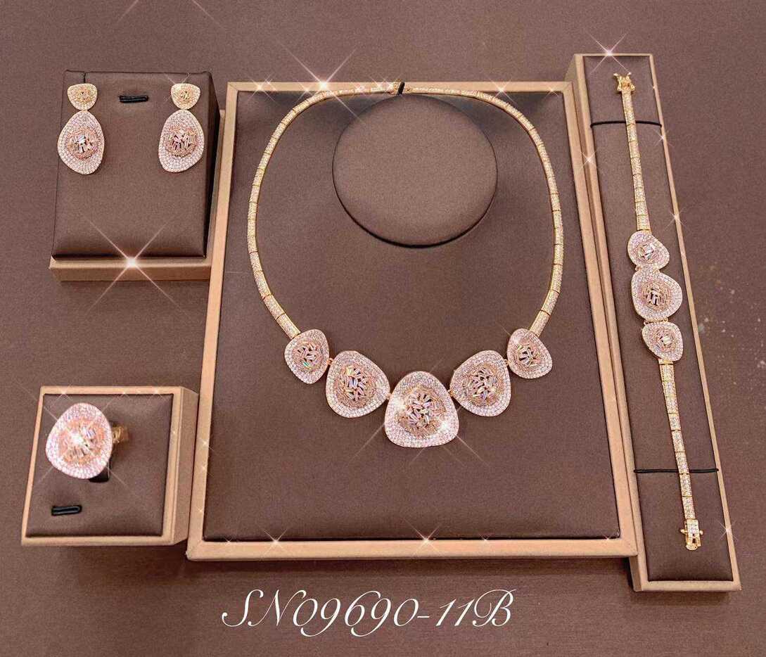 Necklace SN09690-11B