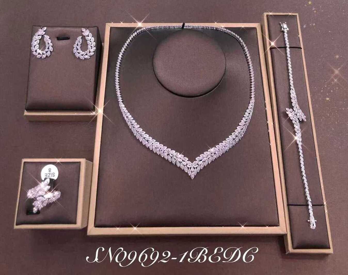 Necklace SN09692-1BRED