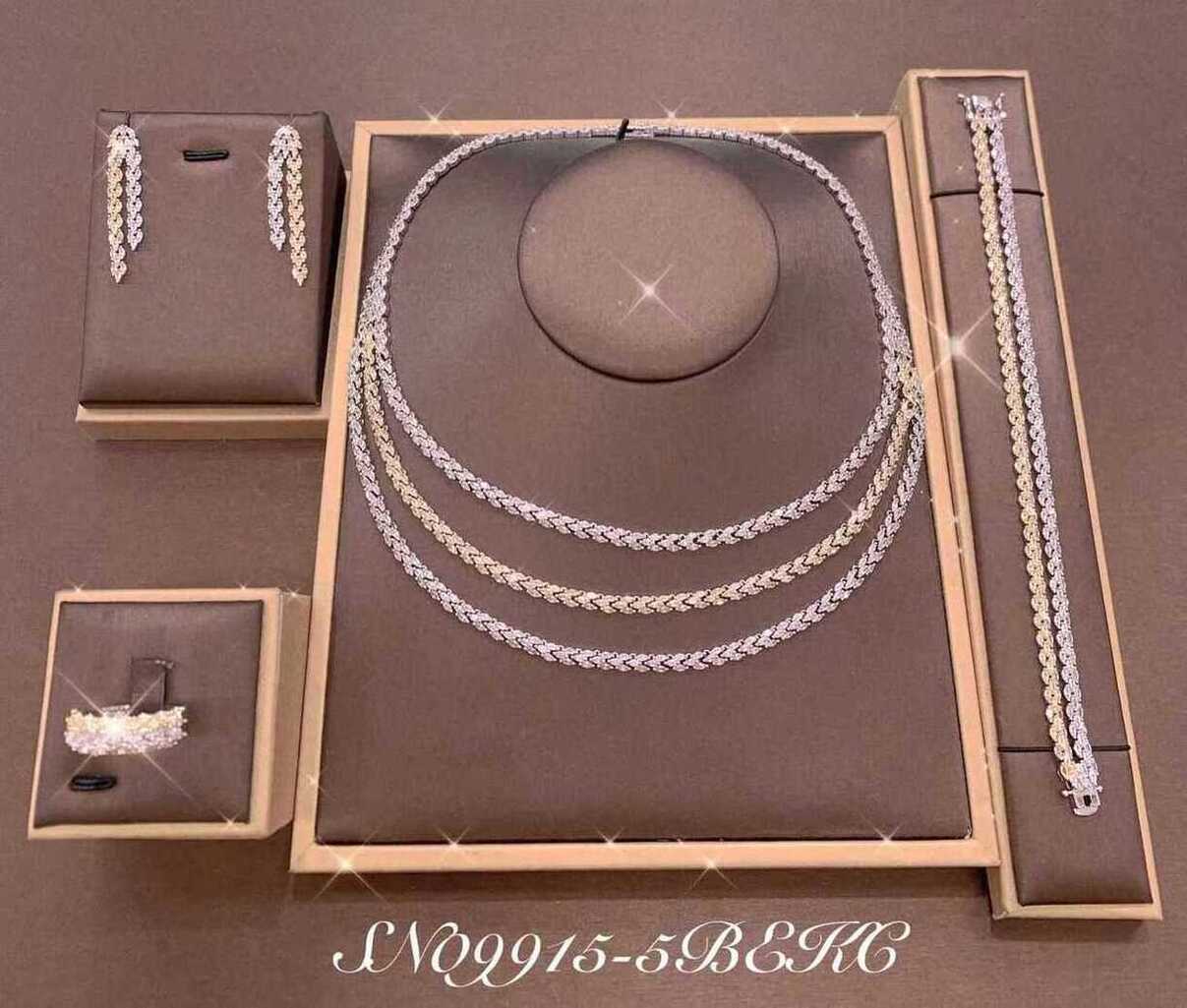 Necklace SN09915-5B