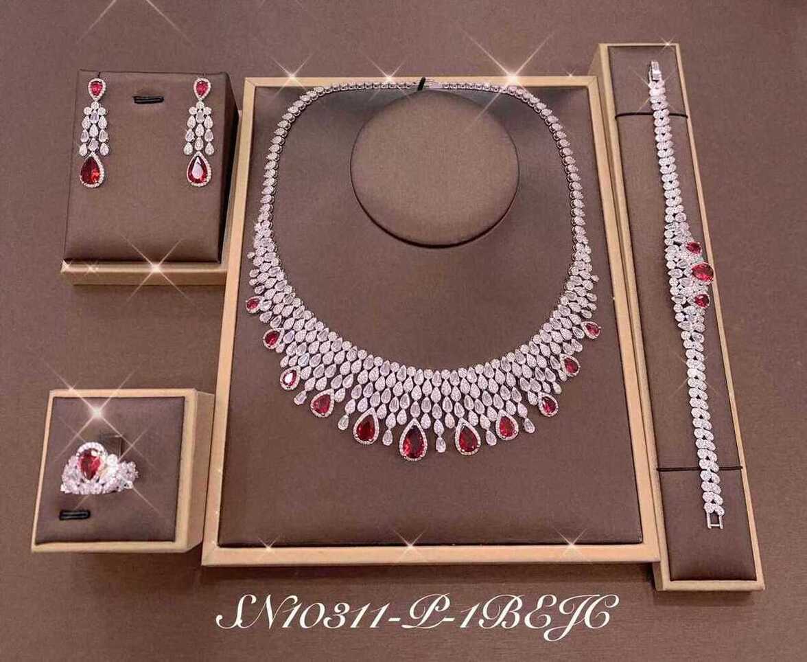 Necklace SN10311-P-1BRED